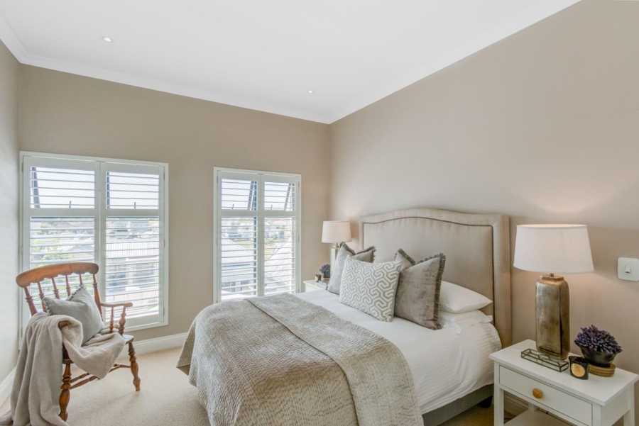 5 Bedroom Property for Sale in Kingswood Golf Estate Western Cape